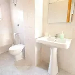 Doctor House - Policlinico Apartamento *