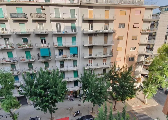 Apartment Doctor House - Policlinico *