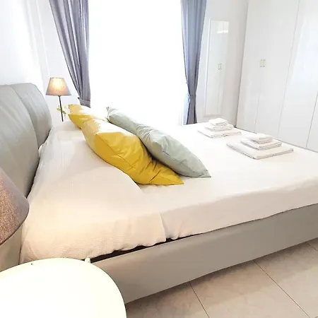 Doctor House - Policlinico * Bari